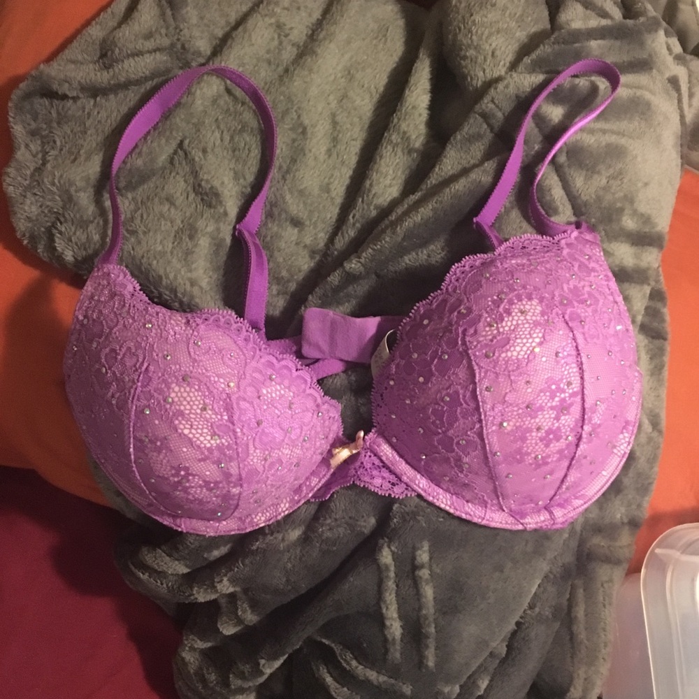 Set 🔥34c dream angels plunge with panties!